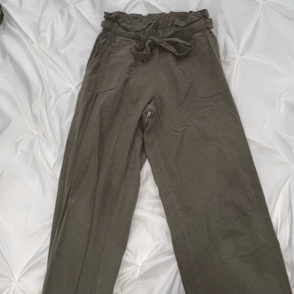 Pacsun Kendall & Kylie tied waist loose pant.